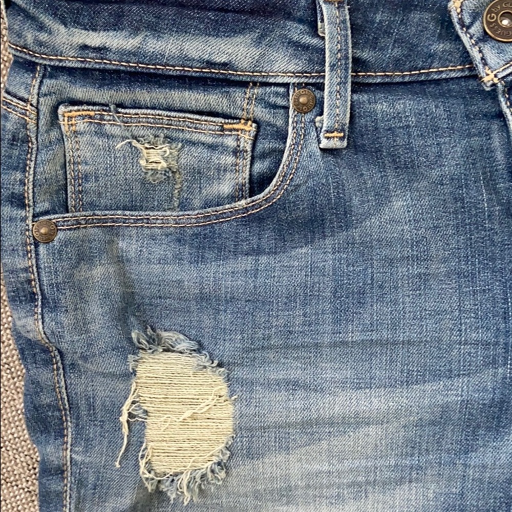 G by Guess Distressed Boyfriend Cuffed Shorts - Picture 4 of 10